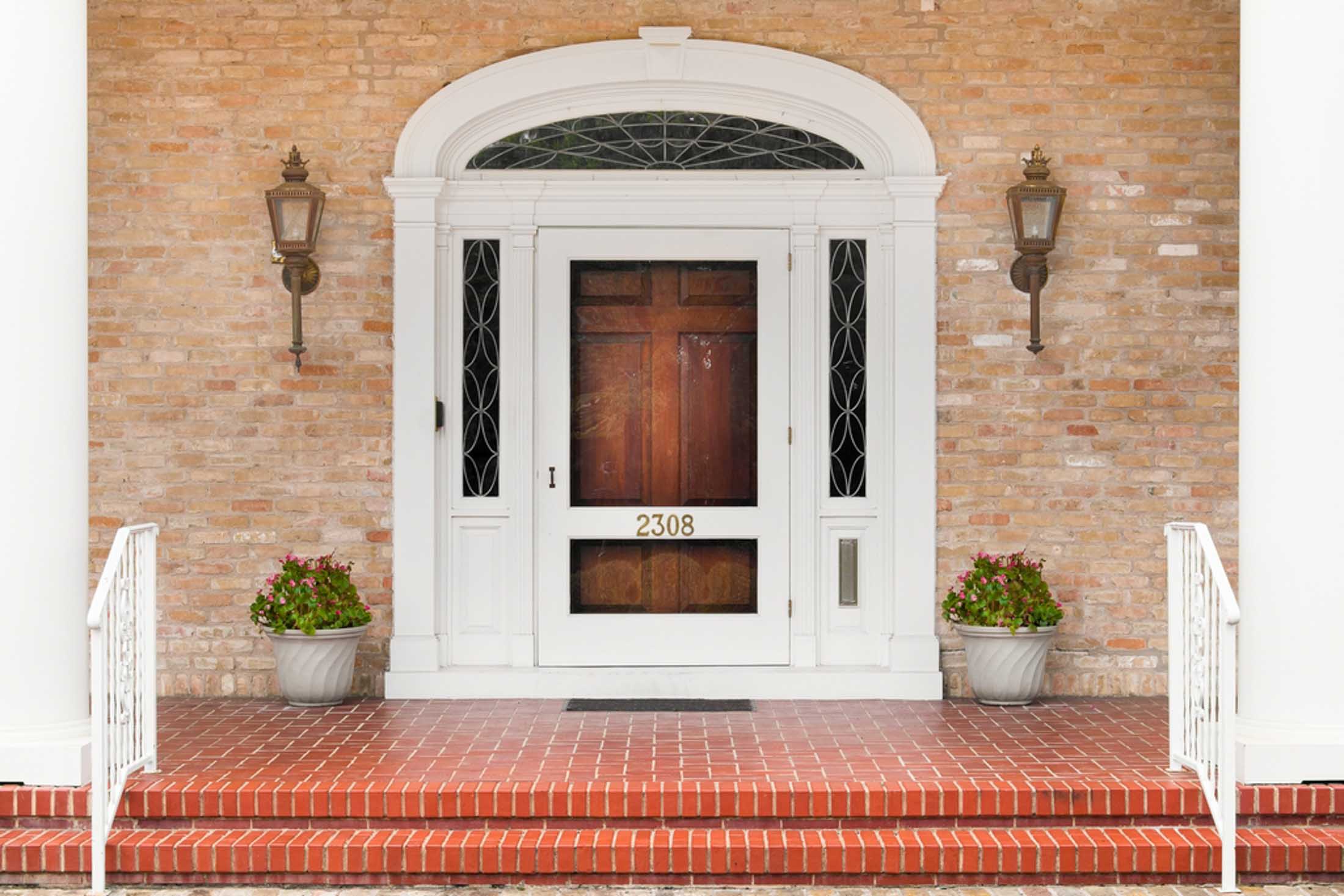2308 Woodlawn Blvd - Exterior of Estate Front Door