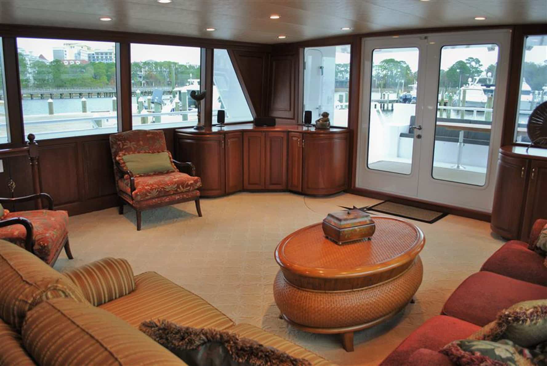 Jenny Lynne 87 Voyager - Luxury Yacht Interior Formal Living Room with View to Boat Deck