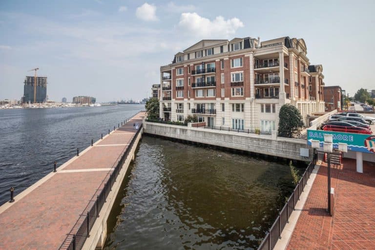 801 Key Hwy - Water Front Baltimore Luxury Apartment, Closer View
