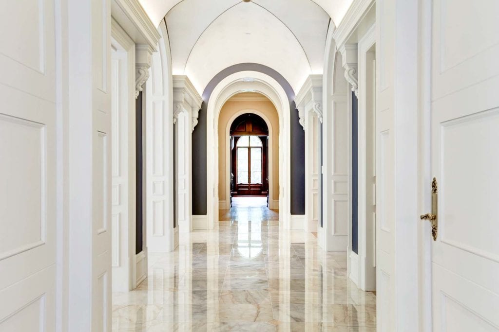9004-congressional Main Hallway